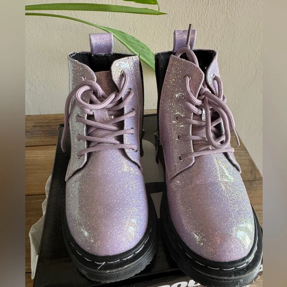 EUC Ground up Toddler Lace-Up side zipper Pink shiny glitter Boots size 9